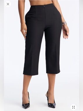 Fashion Nova Black Cropped Wide-Leg Capris